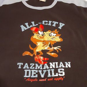 Warner Bros. Tazmanian Devils Women's SS T Shirt SIze 26/28W